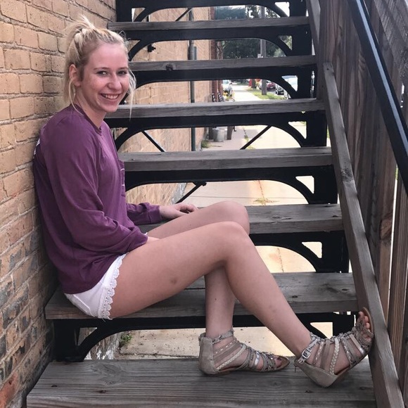 Meet your Posher, Shayla - Picture 1 of 1